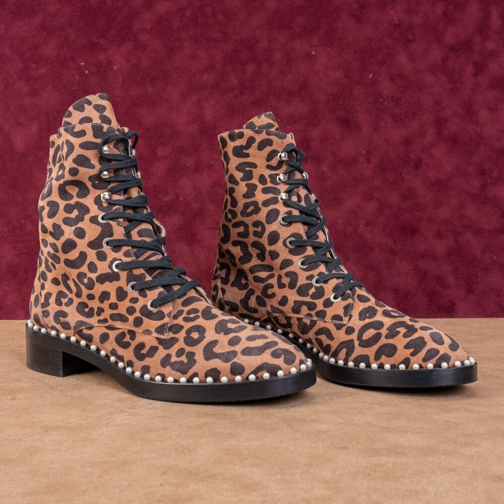 Stuart Weitzman Women Sondra Leopard Print Combat Boots Size 8